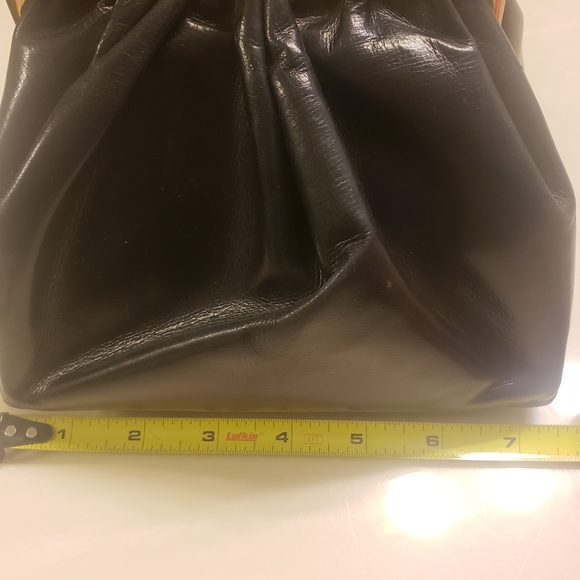 Vintage Black leather Lewis top handle bag with change purse, mirror and comb - Picture 13 of 16